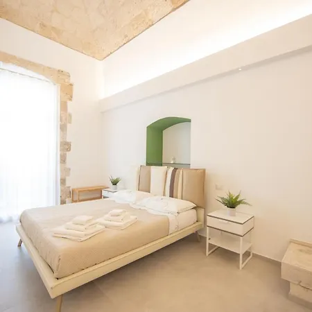 Vincent Luxury Bed and Breakfast 4*